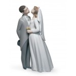 Lladro - A Kiss to Remember